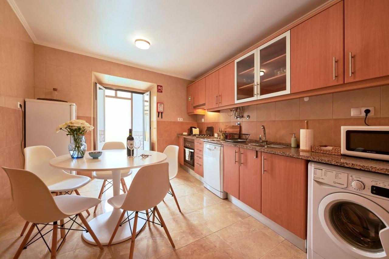 Spacious And Renovated Apartment With Amazing Patio, By Timecooler Lisabona Exterior foto
