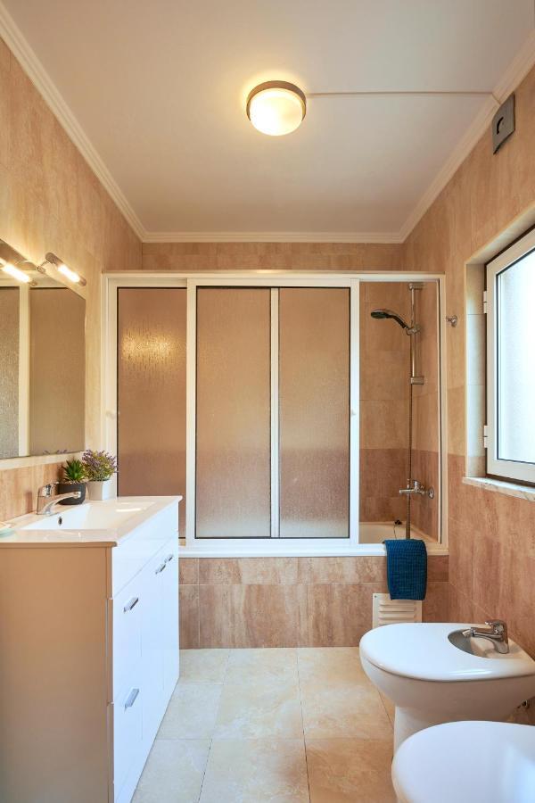 Spacious And Renovated Apartment With Amazing Patio, By Timecooler Lisabona Exterior foto