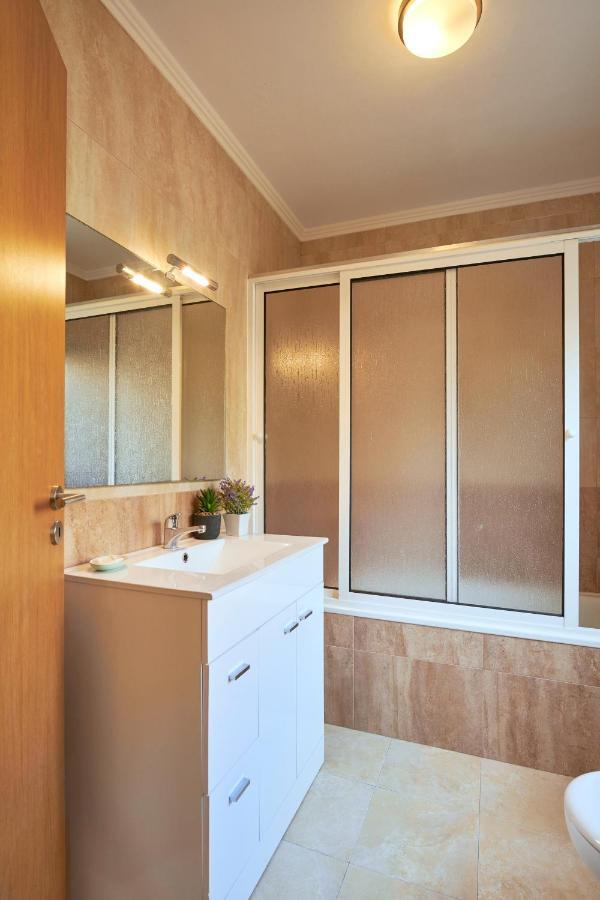 Spacious And Renovated Apartment With Amazing Patio, By Timecooler Lisabona Exterior foto